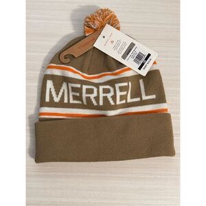 NWT.  Merrell Unisex Pom Beanie